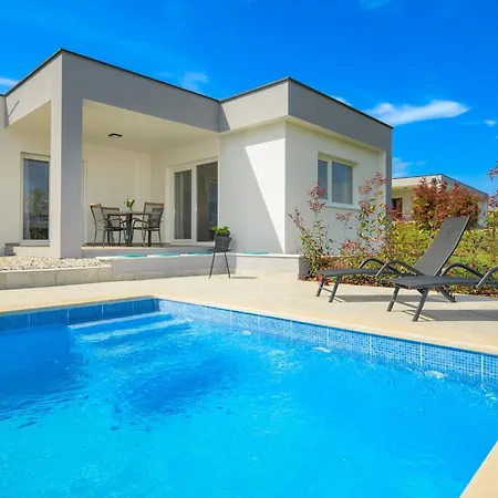 Casa Mia By Istrialux *
